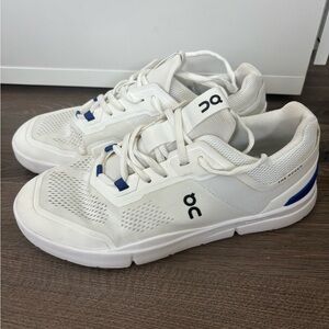 On the Roger on cloud size 8